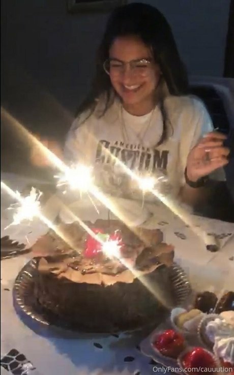 Cauuution hübsche erotische bild