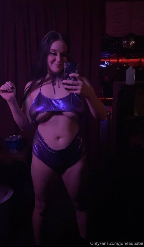 juneaubabe sexy hübsche foto