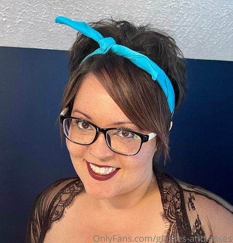 glasses and asses pornostar erwachsene fotos