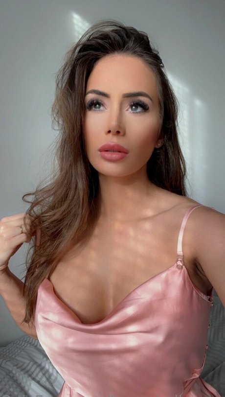 Laura Hollyman erotische pornographische archiv