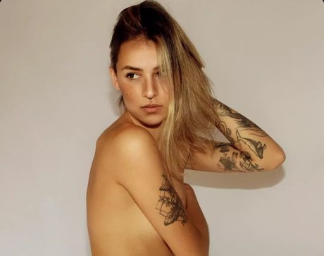 kurvige teen-onlyfans schöne akt galerien