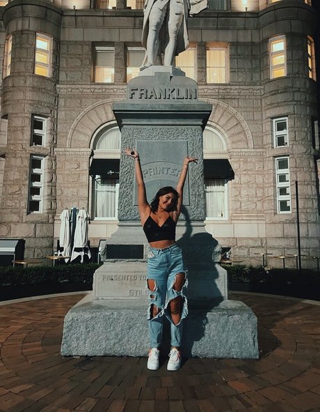 Hannah Malvone model nette galerien