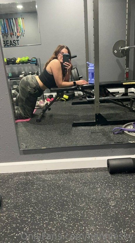 henniesky kostenlose nackte galerien