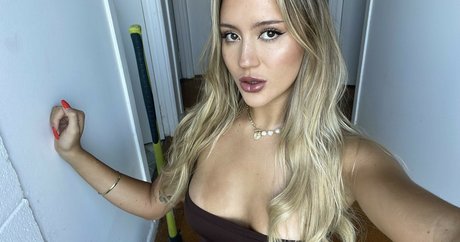 Jessie Nicole xxx porno galerie