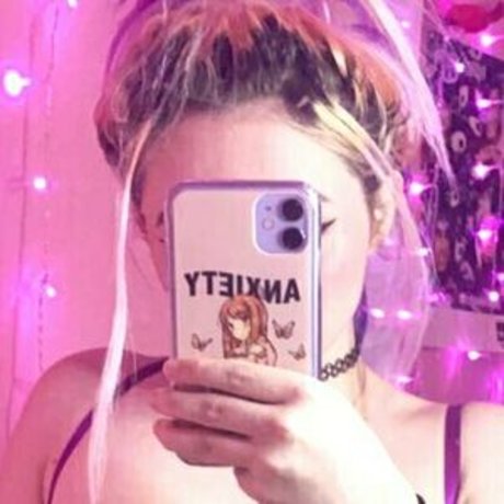 Anxiety Doll kostenlose sexy galerien