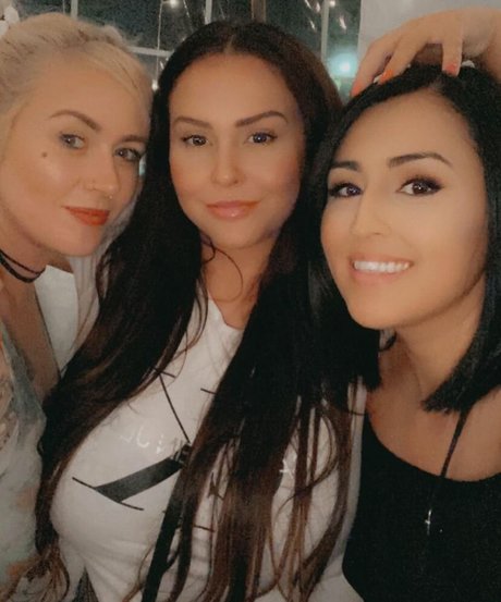 Gia Blaze model nackte galerie