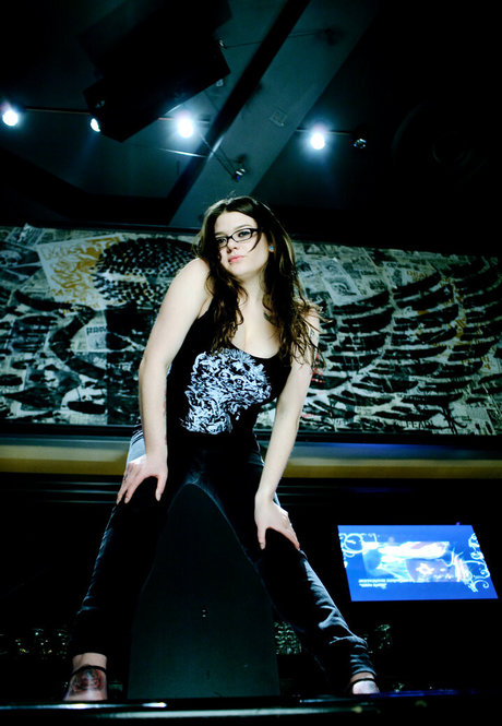 latina-teen-onlyfans exklusive nette galerie