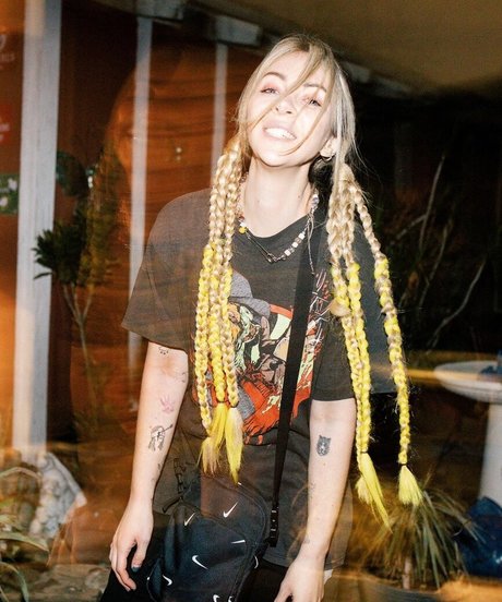 Alison Wonderland model kostenlose archiv