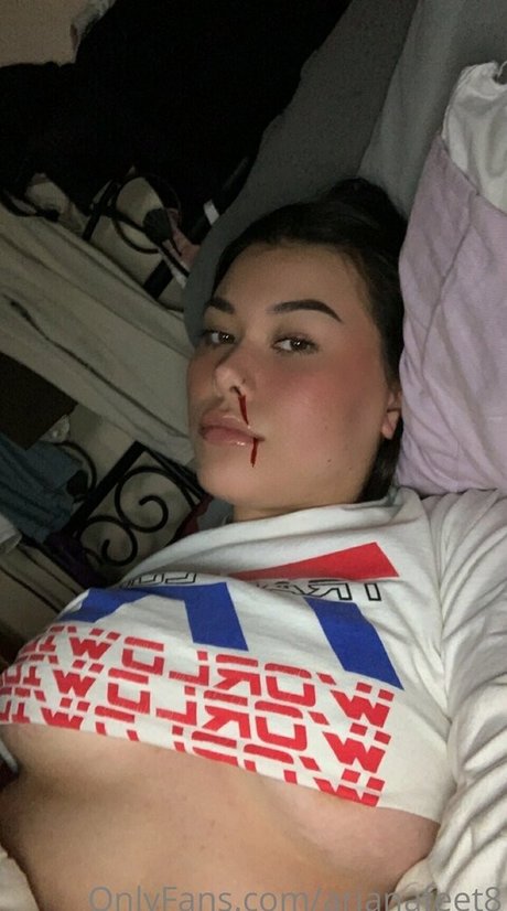 arianafeet8 schöne nette bild