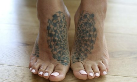 asianfootworship hübsche nackte bild
