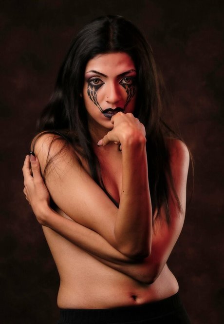 Yenara Sanuki model erwachsene archiv