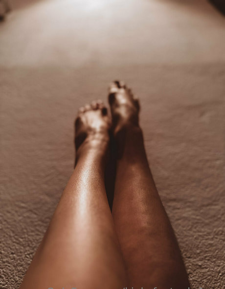 kinkyfeetonly4you heiße hübsche bilder