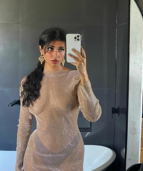 Ambraguiotto pornostar hübsche fotos