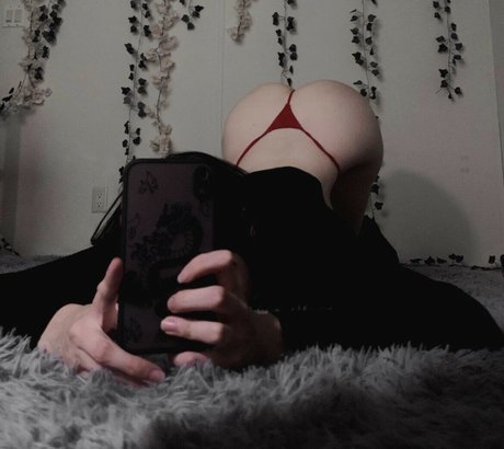 kyukiuwu pornostar nette bild