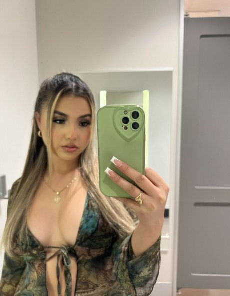 Gisselle Next Door porno bilder