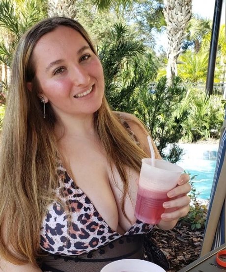 sehr dünne onlyfans heiße nackten foto