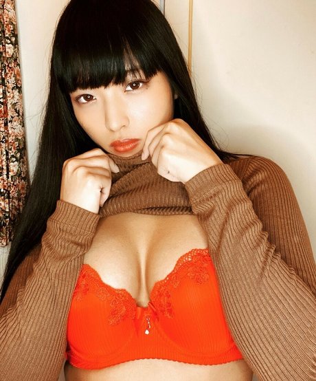 Azusa Igarashi exklusive hd bild