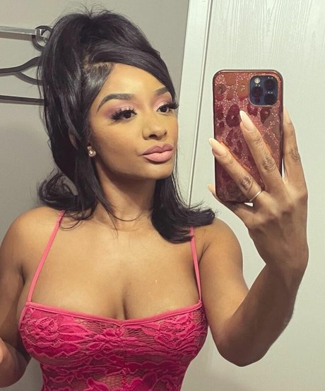 ashaughnfitness perfekte pornostar foto