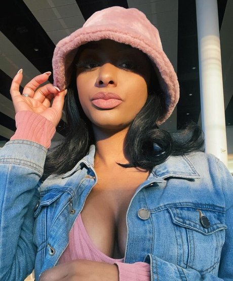 ashaughnfitness schauspielerin xxx archiv