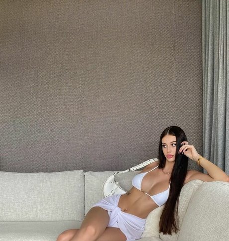 Haniasipa schauspielerin akt foto