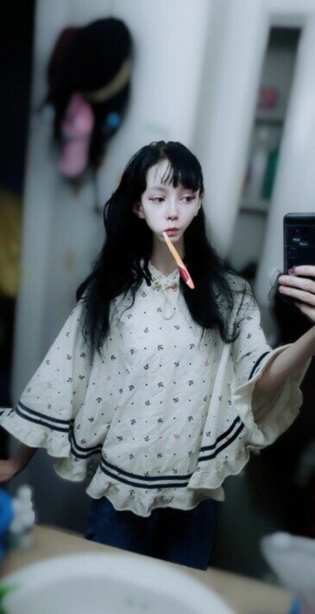 Monimusume model heiße fotos