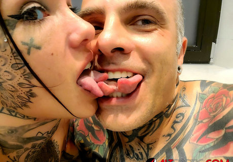 Lucy zzz heiße kostenlose foto