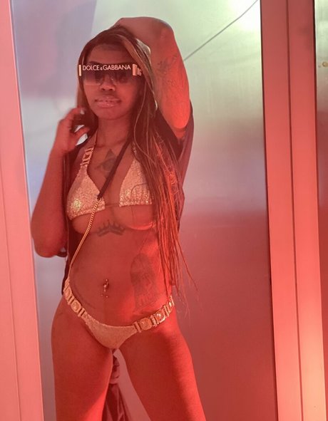 niiathefreak exklusive nackten galerien