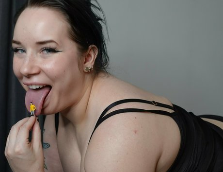 vore acious official beste heiße bilder