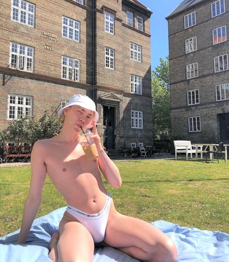 Marcus Pausbaek schauspielerin sexy galerie