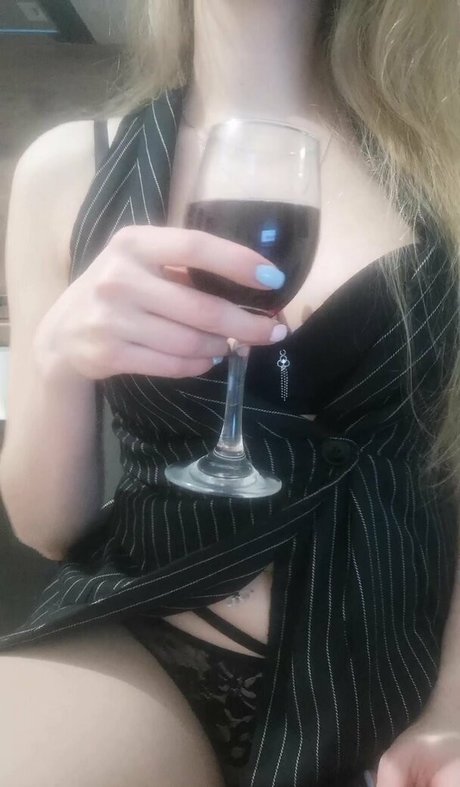 shy bunny_ hübsche erotische archiv