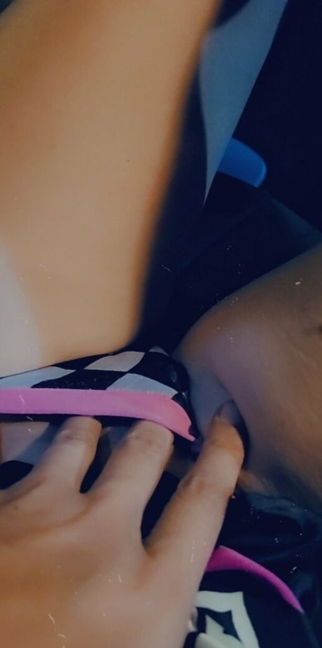 dezerai pornographische fotos