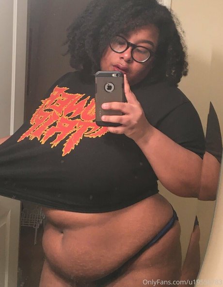 dunkle brustwarzen onlyfans nackt xxx fotos