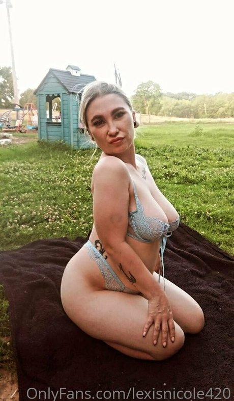 lexisnicole420 hübsche kunst bilder