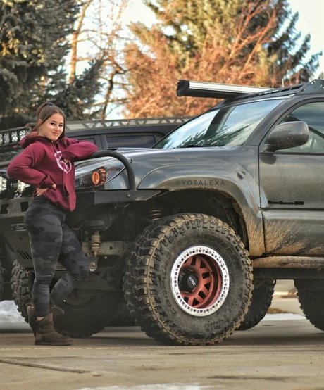 Yotalex IG top pornographische foto