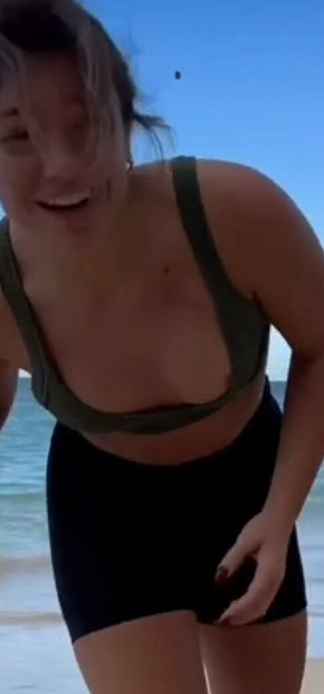 Tabitha Swatosh xxx nackt bilder