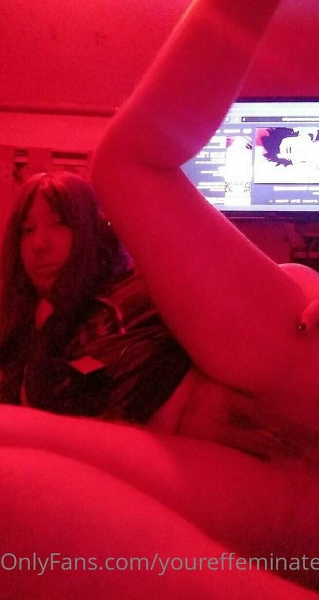 youreffeminatefellow nackt sexy foto