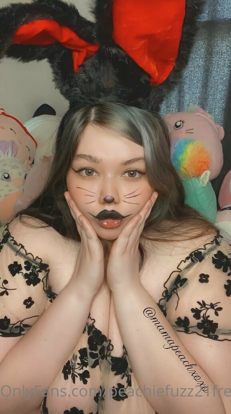 peachiefuzz21free heiße nackte bilder