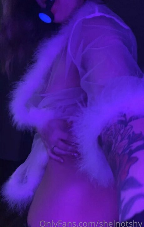 shelnotshy exklusive hübsche archiv