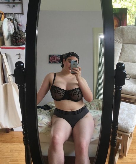 Alida Roos schauspielerin nackt bild