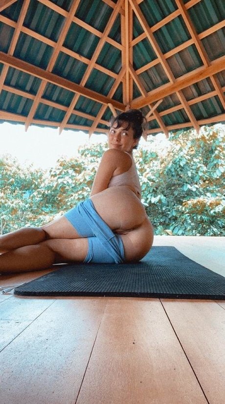 erinashfordofficial porno kunst galerie