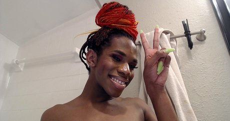 nackter twink onlyfans beste kunst archiv