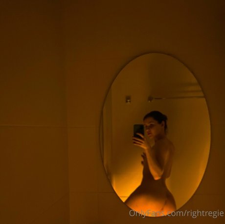 rightregie nackt pornografische bild