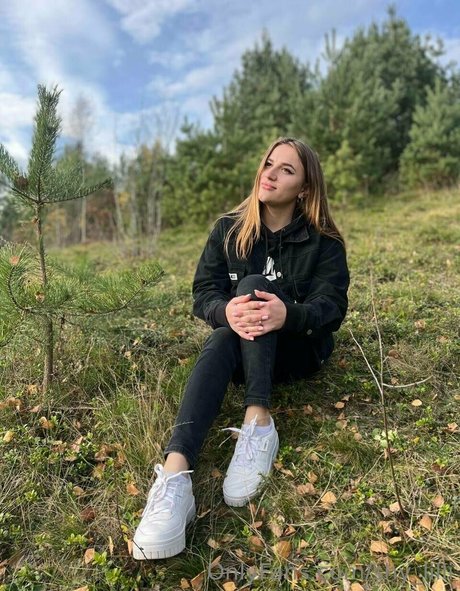 shy lilli heiße sex bild