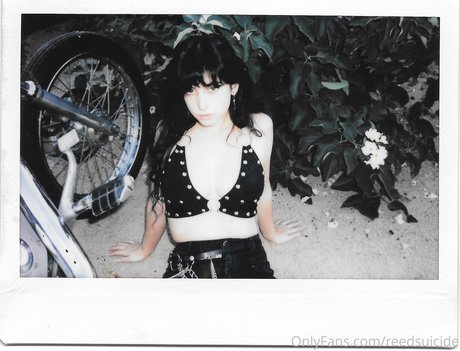 Reedsuicide erotische kunst fotos