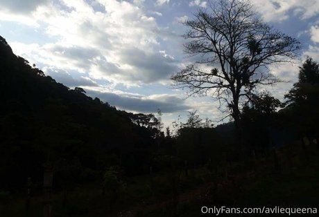 avliequeena nackte galerie