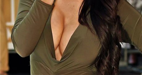 Jess Impiazzi kunst nackte bilder