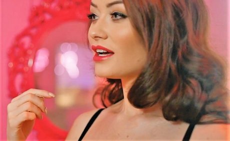 Jess Impiazzi nackt heiße galerie