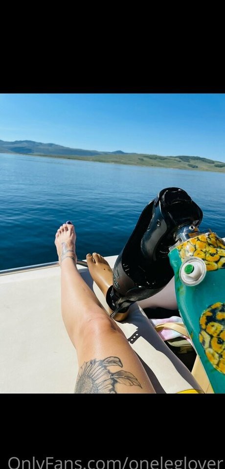 oneleglover schauspielerin nackte galerien