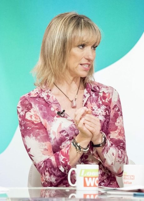 Michaela Strachan hübsche nacktheit galerie