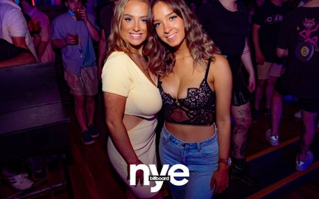 Charlotte Page beste sex galerien